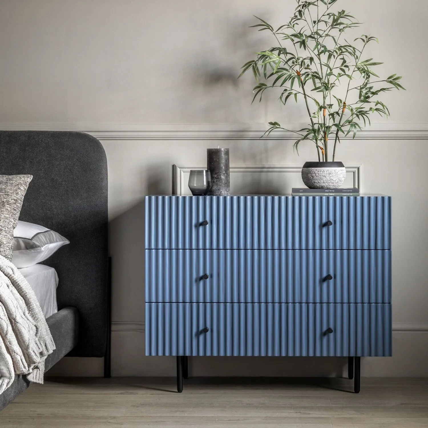 Blue Scalloped Designed Chest of 3 Drawers